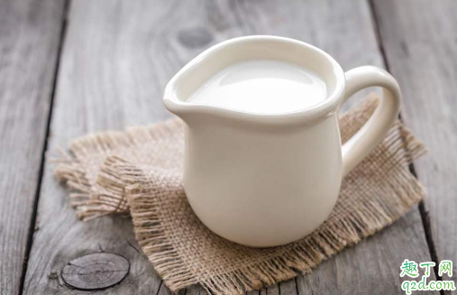 教你一些热牛奶不糊锅的妙招,让你喝到又香又浓的牛奶!