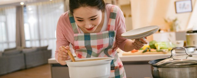 怎样制作牛肉清汤好吃 牛肉汤怎么做好吃