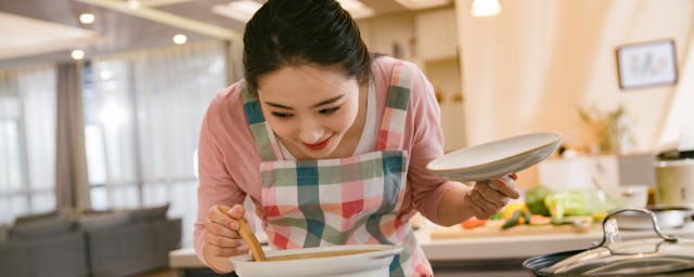 月子鸡汤怎么做 月子鸡汤怎么炖好喝