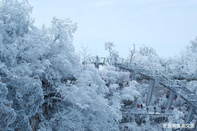 张家界天门山，如此雪景很难不让人心动