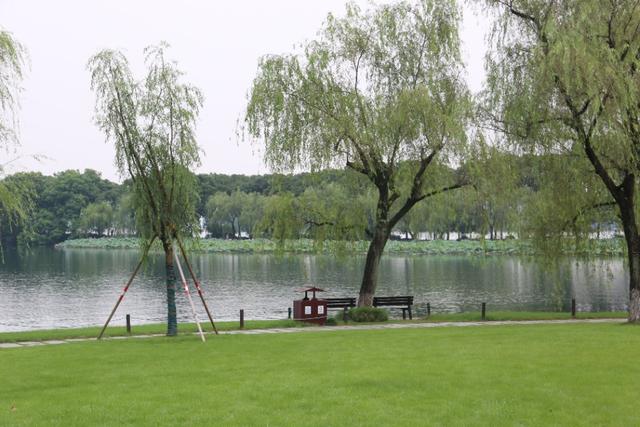 浙江杭州西湖旅游景点大全（浙江旅游西湖这些景点一定看看）