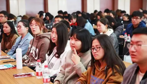 2022大学生秋季开学后能不能自由出入学校1