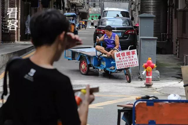 深圳关外，住着那些身体被掏空的年轻人