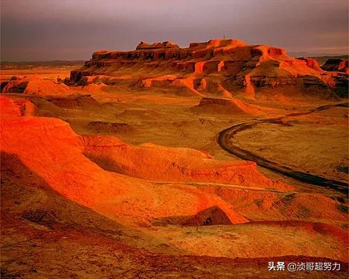 中国海拔最低的盆地（中国海拔最低的盆地吐鲁番盆地）