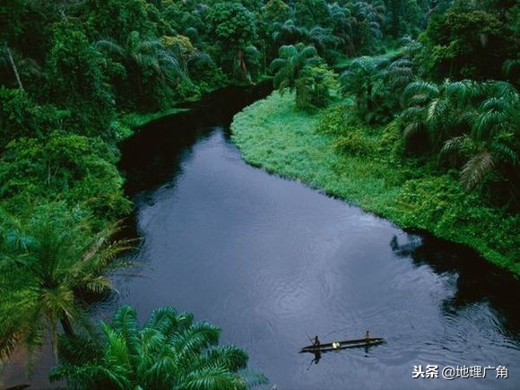 世界上最大的盆地（世界上面积最大的盆地是哪个盆地）