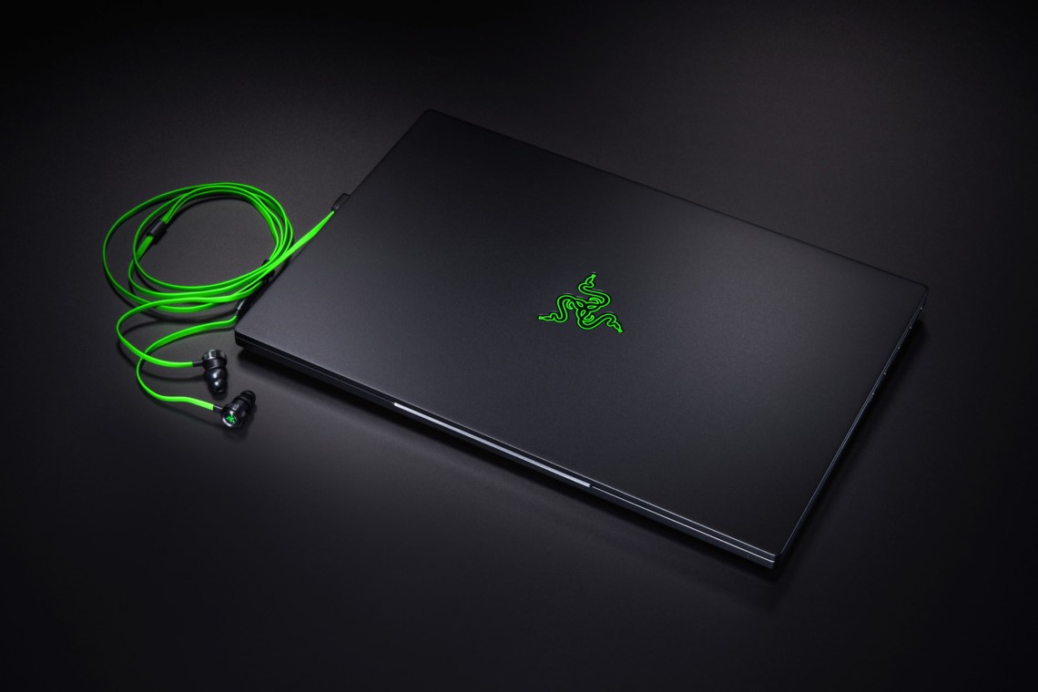 优秀的游戏超极本电脑推荐，Razer Blade Stealth