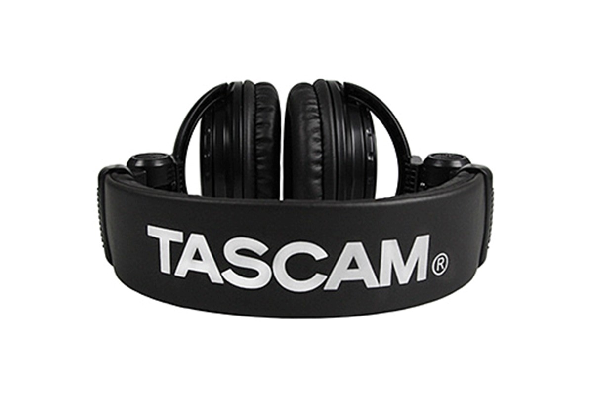 性价比高的头戴封闭式监听耳机：TASCAM TH-02