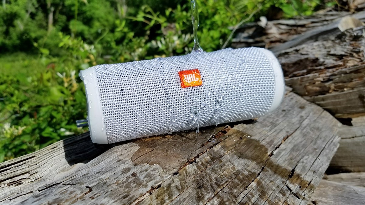 2019坚固的蓝牙音箱推荐，JBL Flip 4