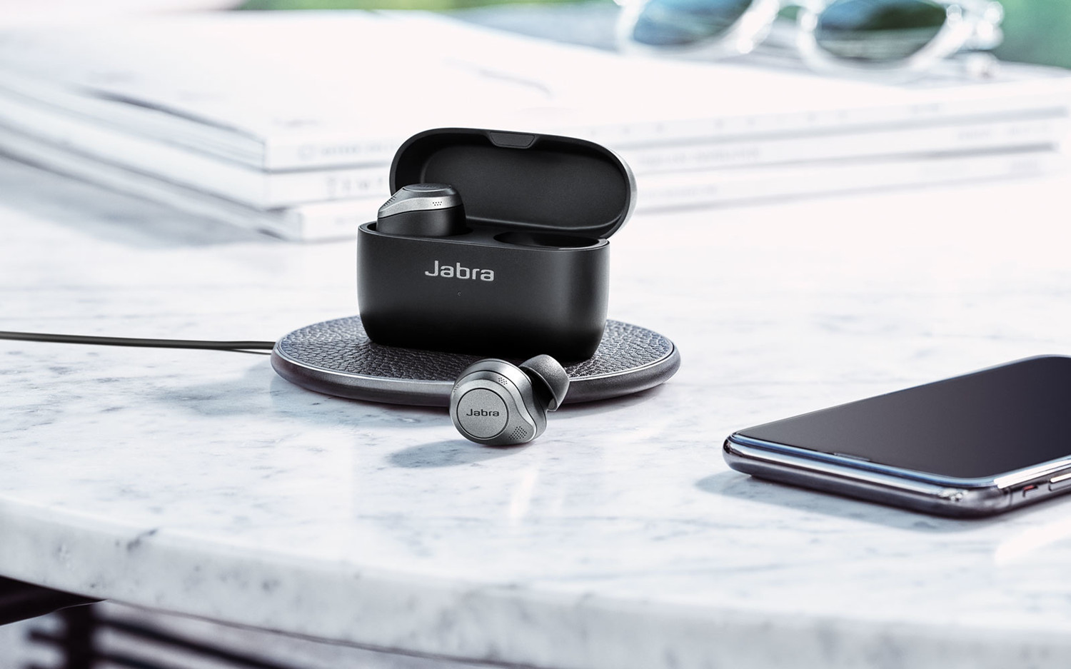 Jabra Elite 85t，具备主动降噪的真无线耳机