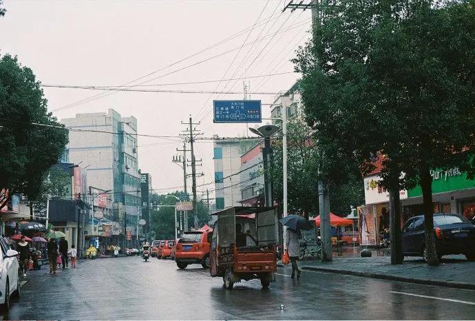 大城市和小城市的利弊（大城市和小城市各有什么优缺点）