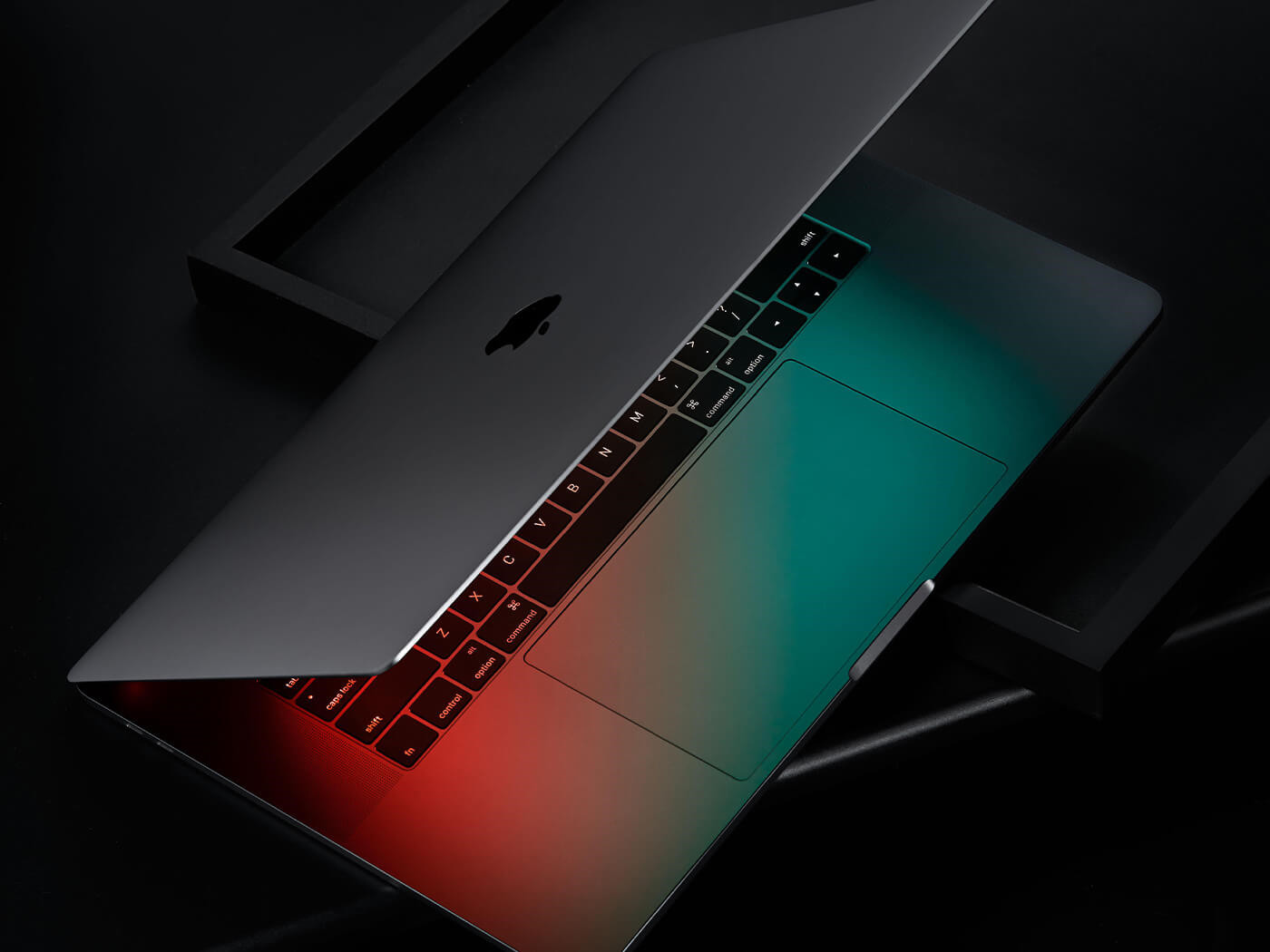 MacBook Pro 2021：无触控栏、MagSafe回归、迷你LED显示屏等