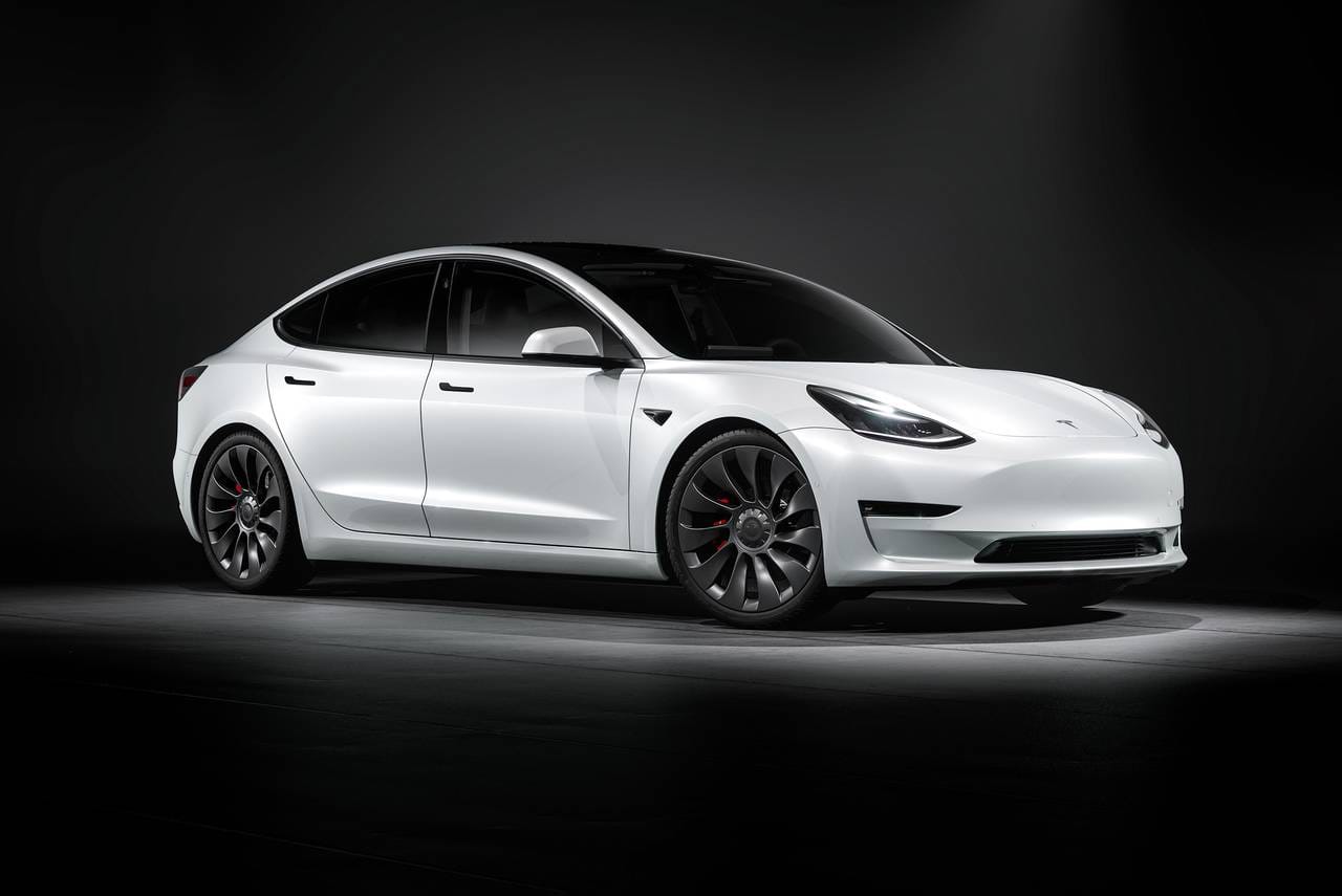 特斯拉正在重新设计Model 3以降低生产成本