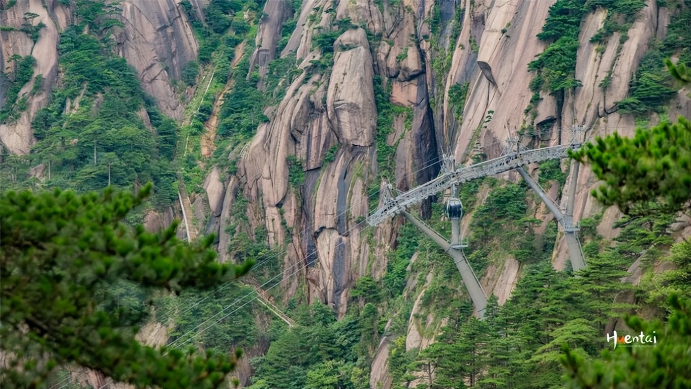 去莲花峰坐哪个索道