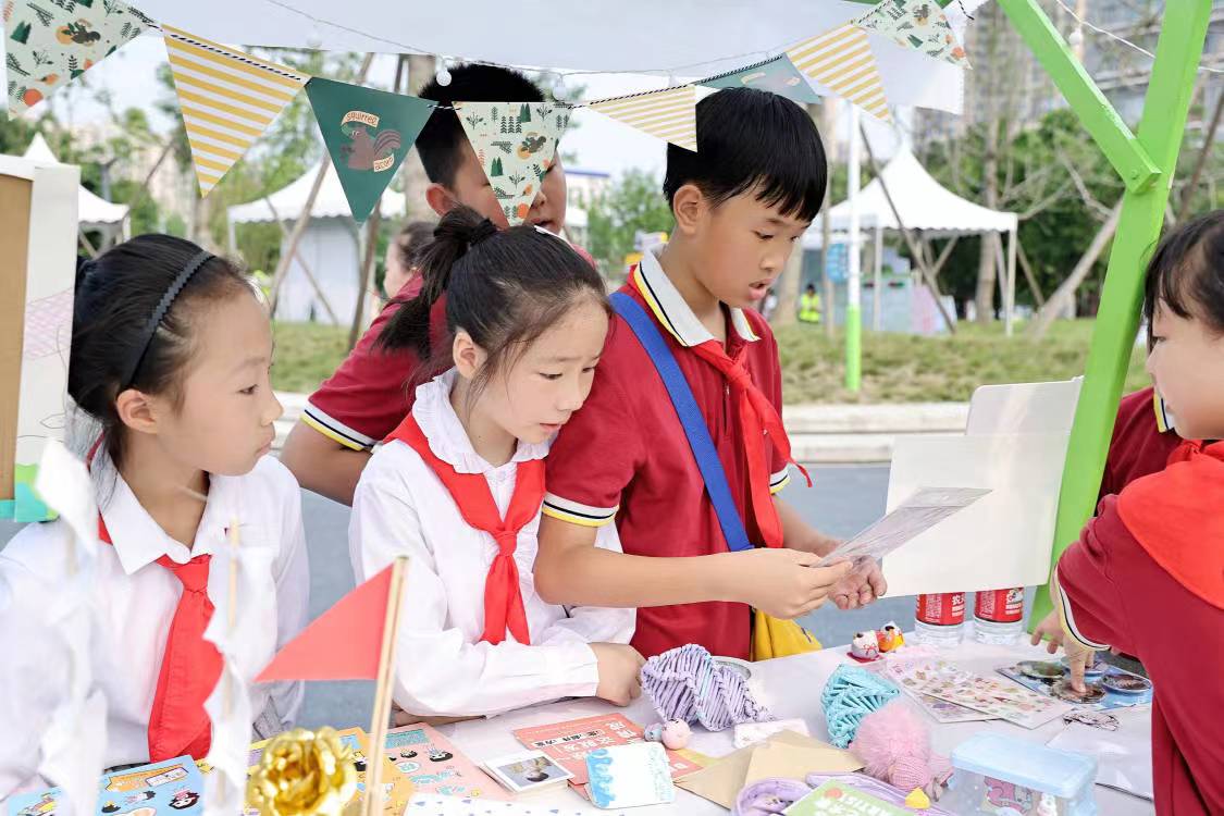 成都小学生国庆节能出游吗