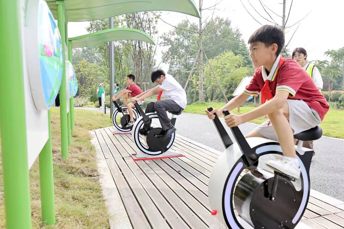 成都小学生国庆节能出游吗