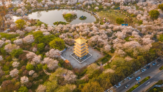 七月份恩施旅游带什么衣服