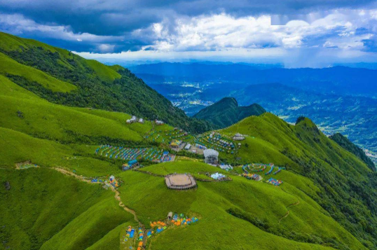 武功山坐了索道还要爬多久才能爬完，武功山坐索道还要走多久的路