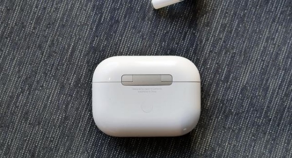 airpods pro充电盒怎么看充满了介绍