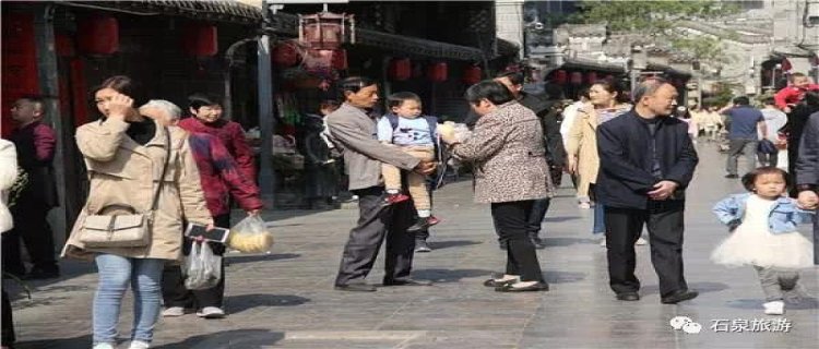 各地景区人多(各地景区门票价格)