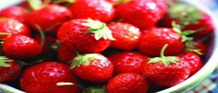 车厘子和草莓哪个好吃(车厘子和草莓是哪个季节的)